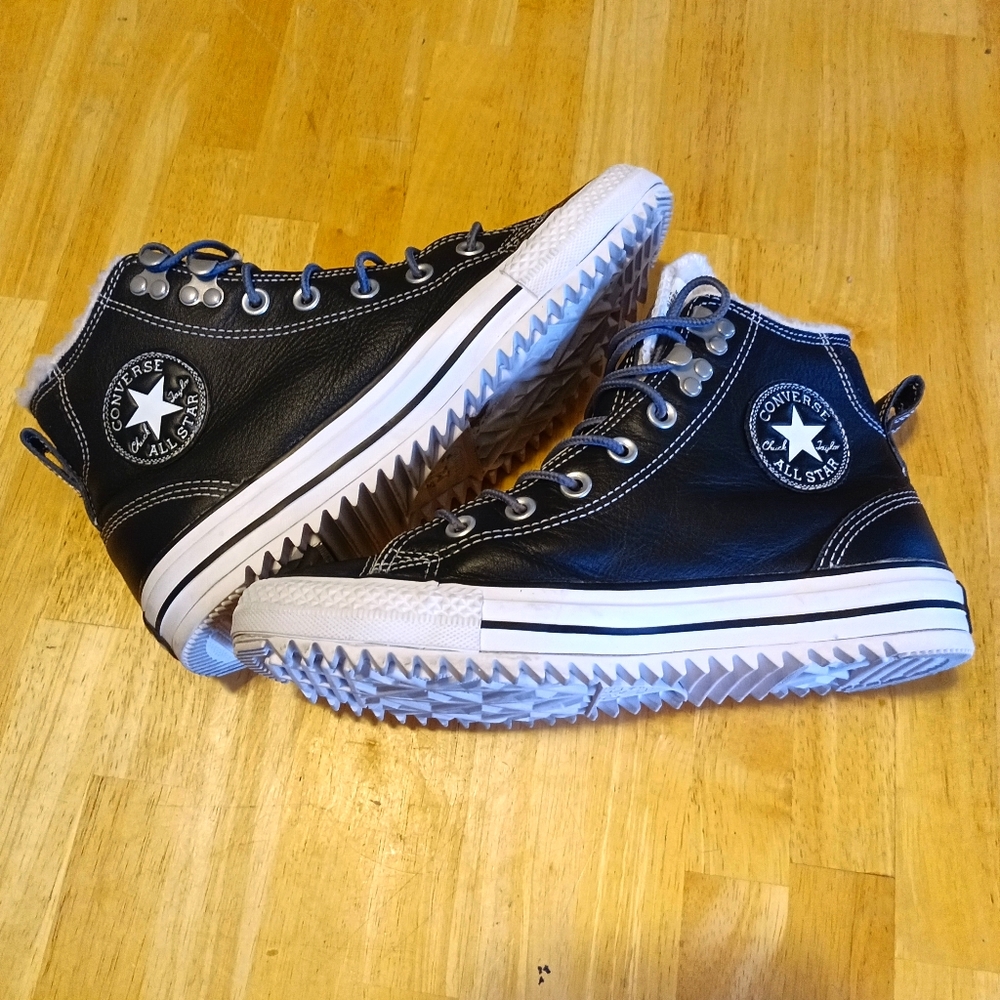 Black Leather Sherpa-Lined High-Top Converse M6/W8